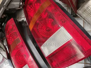 Land Rover Discovery 3 Tail Lamp (Used)