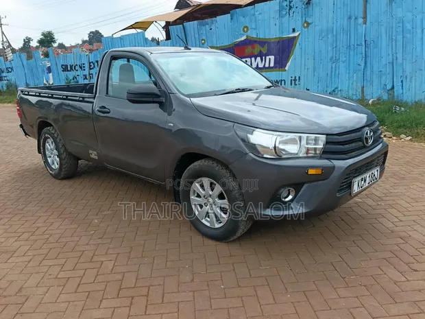 Toyota Hilux 2017 Double Cab 2.5L Diesel - 1