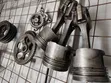Isuzu 4.3 Pistons and Camshaft Rings (Used) - 1
