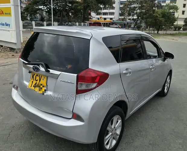Subaru Trezia 2012 Silver - 1