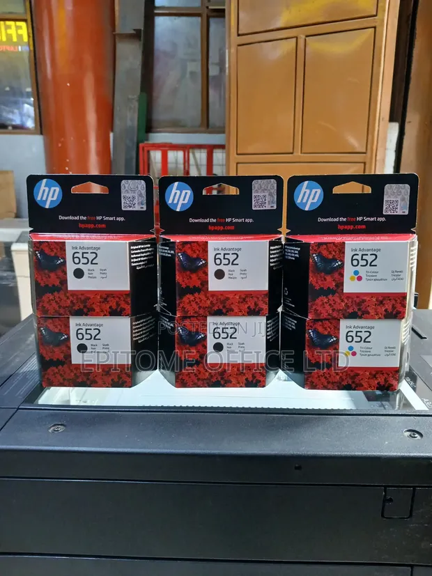 Brand New HP 652 Ink Cartridges - 1