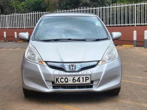 Honda Fit Hybrid 2012 Silver
