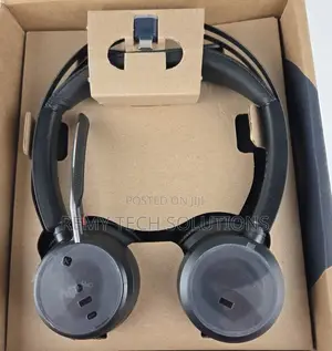 Poly Voyager Focus 2 Bluetooth/Wired Headset