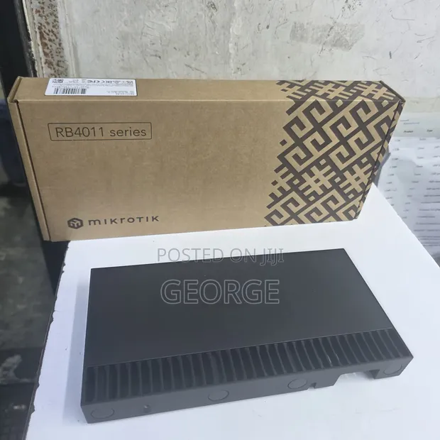 MikroTik RB4011iGS+RM Rackmount Router - 1
