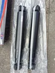 Shock Absorbers za Nyuma za Toyota Hilux Vigo 2WD Mpya - 2