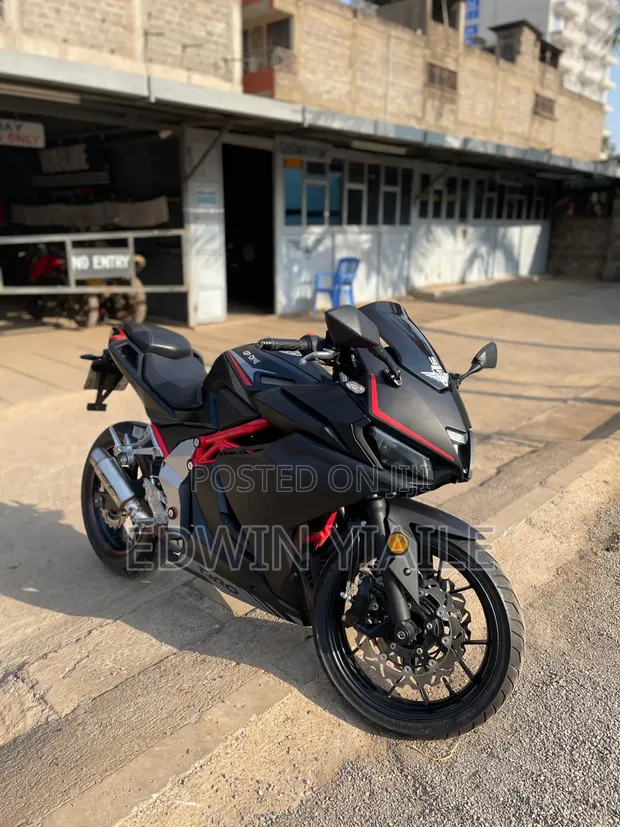 Taro GP1 250R 2023 Black - 1