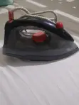 Armco Mid-Size Dry/Steam Iron - 1