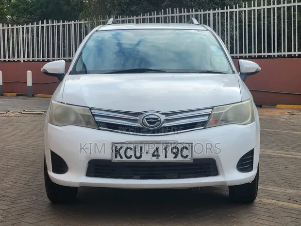 Toyota Corolla Fielder 1.5 Petrol FWD 2013 White - 1