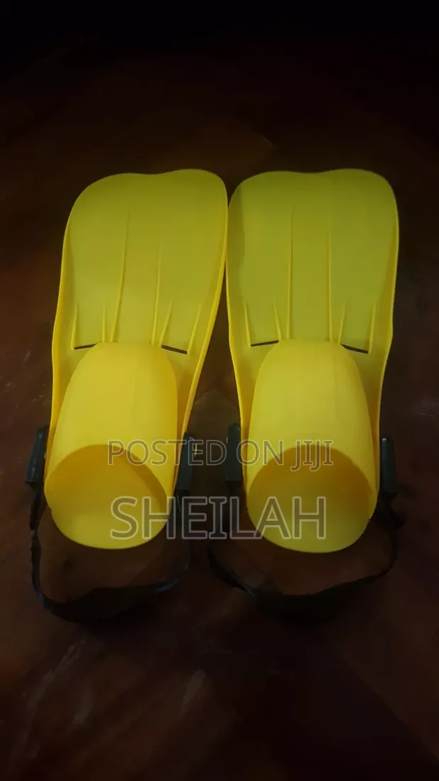Bodyfit Swimming Flippers - Size 35-36 - 1