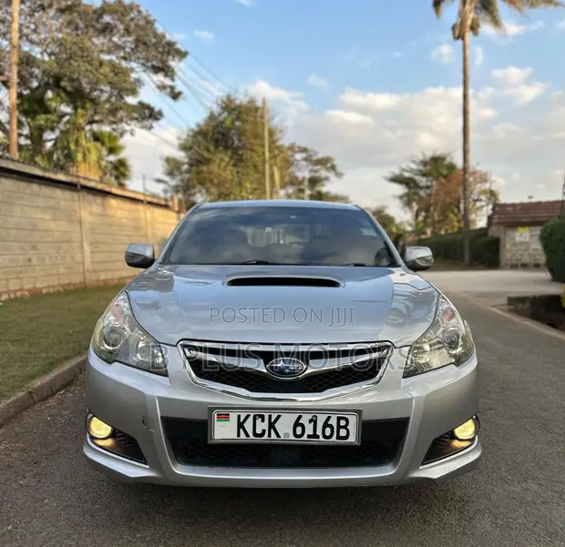 Subaru Legacy BM9 2.5GT 2011 - 1