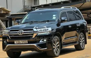Toyota Land Cruiser V8 2011