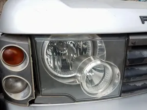 Range Rover Vogue HSE Headlights
