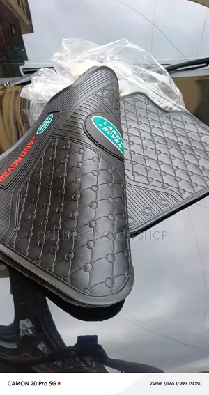 Land Rover Floor Carpet Mats - Brand New