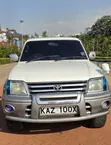 Toyota Land Cruiser Prado 2001 Silver - 1