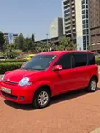 Toyota Sienta 2013 Red - 2