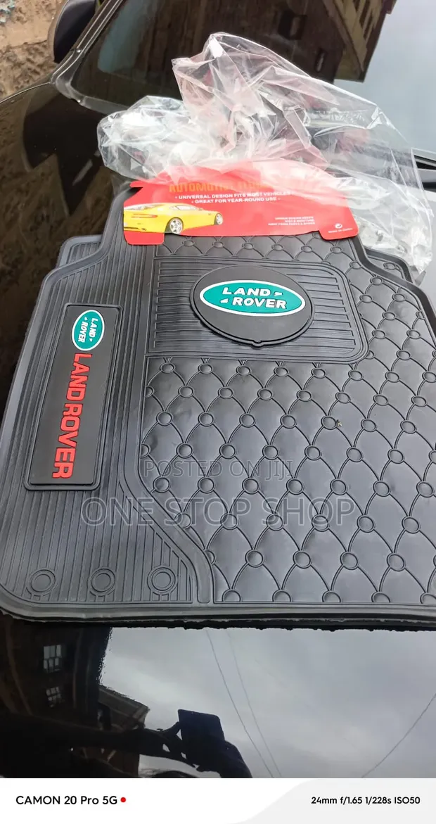 Heavy Duty 5pc Rubber Land Rover Floor Mats - Diamond Pattern - 1