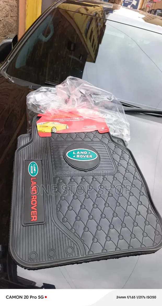5-Piece All-Weather Land Rover Logo Rubber Floor Mats - 1