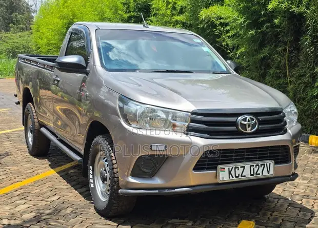 Toyota Hilux 2020 Double Cab 4x4 - 1