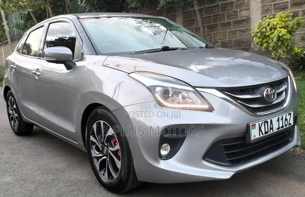 Toyota Starlet 2020 Silver - 1