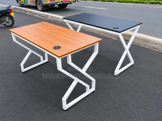 Boss Office Products Metallic Stand Office Table - 1