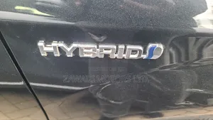 Toyota Corolla Fielder 1.5 Hybrid FWD 2019 Black
