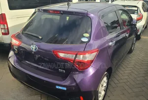 2019 Toyota Vitz 1.5 FWD Hybrid 5dr Purple