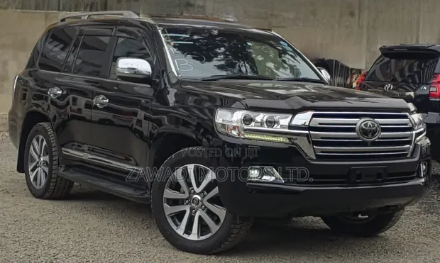 Toyota Land Cruiser 4.6 V8 ZX 2019 Black - 1