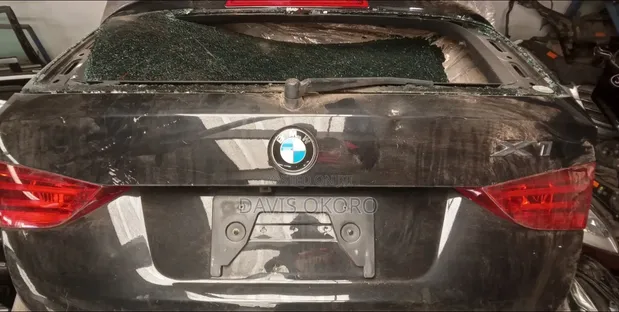 BMW X1 Boot - 1