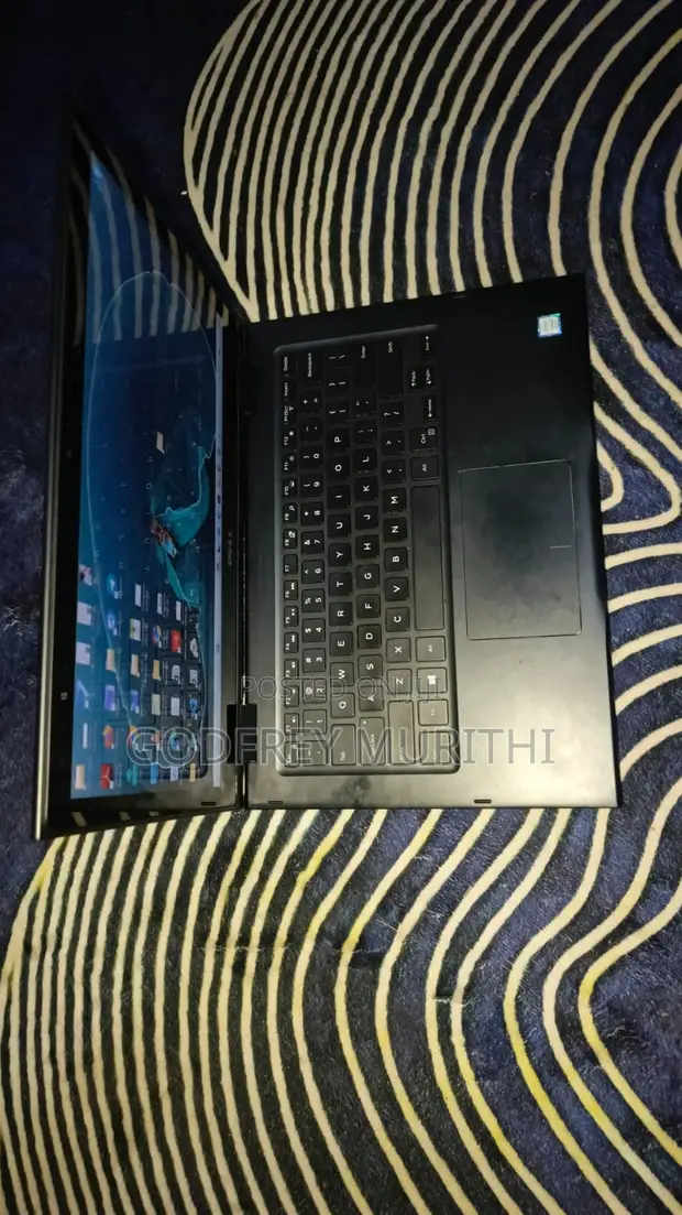 Dell Latitude 3390 2-in-1 Laptop - 1