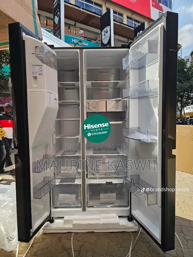 Hisense 579L 4-Door Fridge with Water Dispenser (Smart Series) - 1