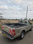 Toyota Hilux 2015 Gold - 4