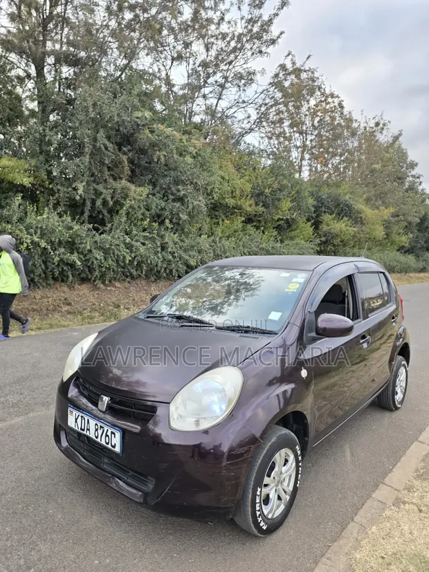 Toyota Passo 1.0 FWD 2013 Burgundy - 1