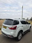 Isuzu MU-X 3.0 Ddi VGS 2021 White - 5