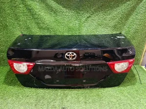 Toyota Mark X GRX130 Boot