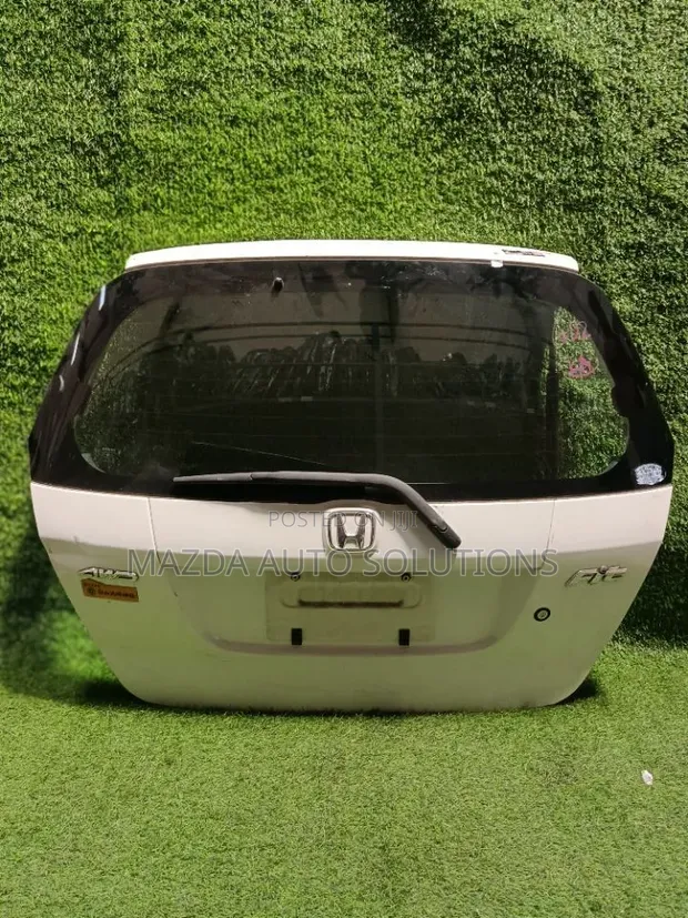 Honda Fit Boot (2002-2006) - Ex-Japan Parts - 1