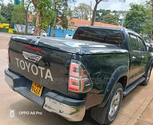 Toyota Hilux Revo Double Cab Diesel 2.8 AWD 2018