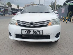 Toyota Corolla Fielder 2015 Nyeupe