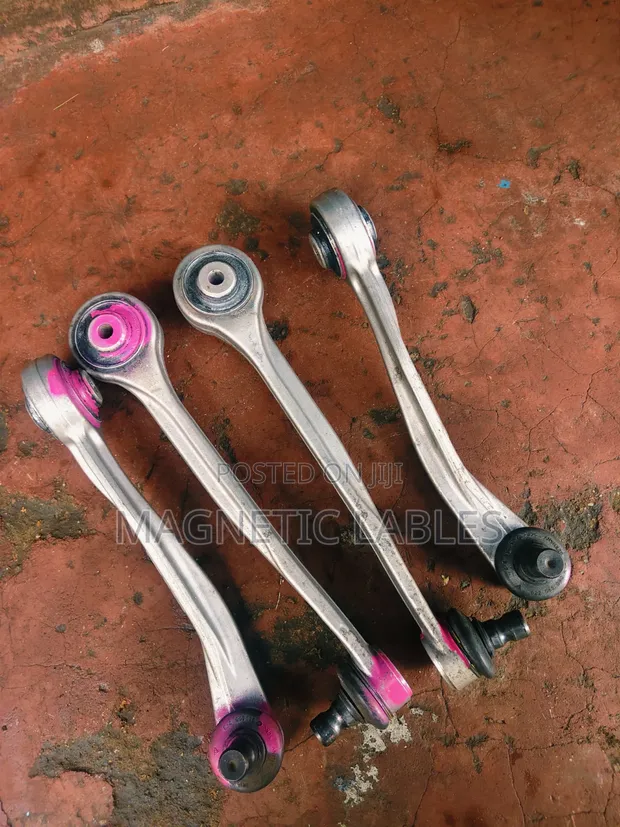 Volkswagen Passat B5 Upper Control Arms (Used) - 1