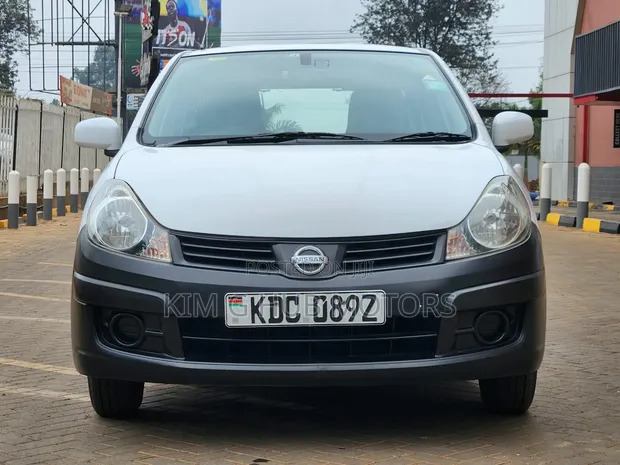 Nissan Advan 2014 Pearl - 1
