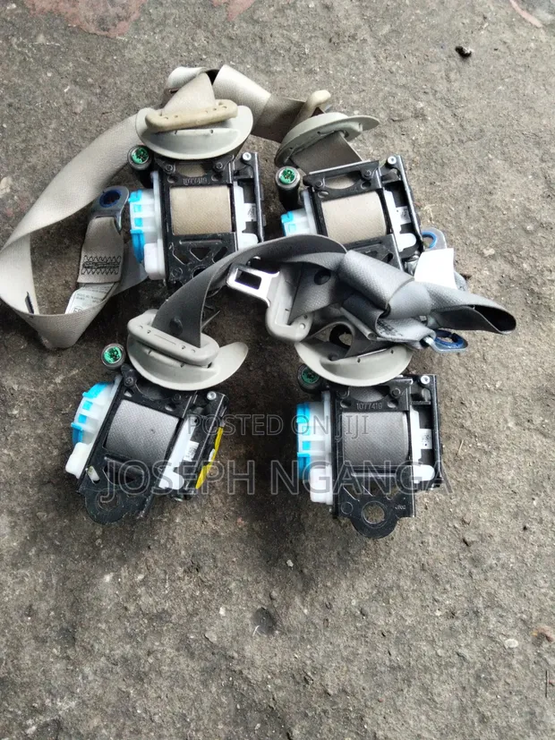 Toyota Corolla Fielder 2015 Seatbelts (Used) - 1