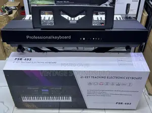 PSR-493 Portable 61-Key Church Studio Piano + Stand