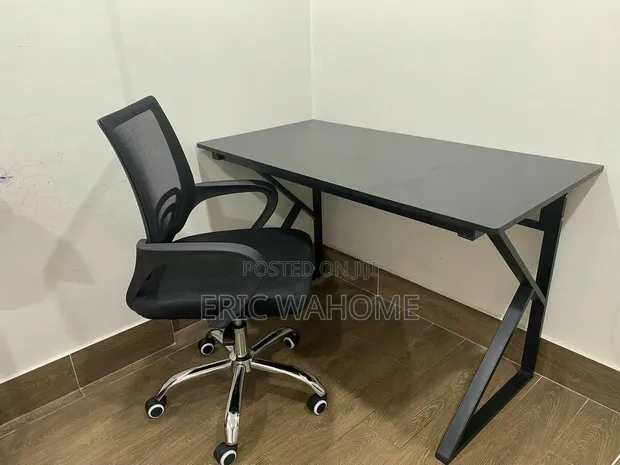 Boss Office Products Executive Desk - Mpya Kabisa - 1