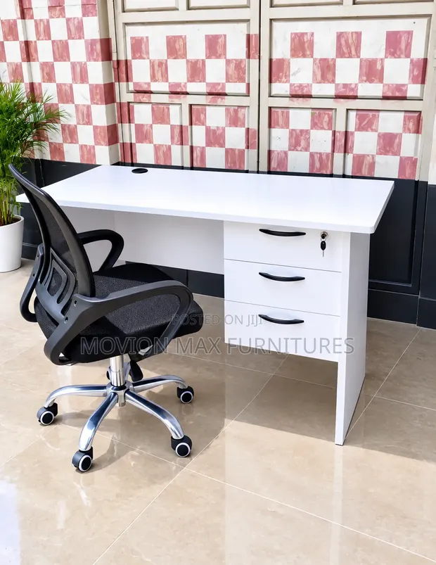 Boss Office Products Librarian's Reading Set Desk - 1