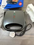 ElectroMate 750W 2-Slice Electric Sandwich Maker - 1