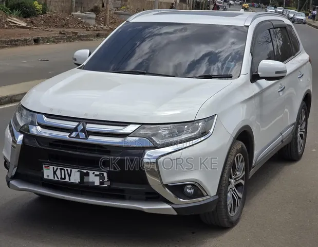 Mitsubishi Outlander 2016 White - 1