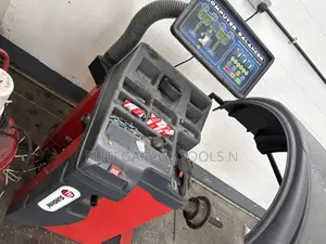 New Sunshine Italy S909 Wheel Balancer
