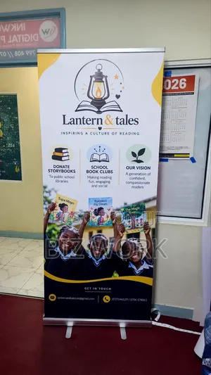 Narrow Base Roll-Up Retractable Banner Printing