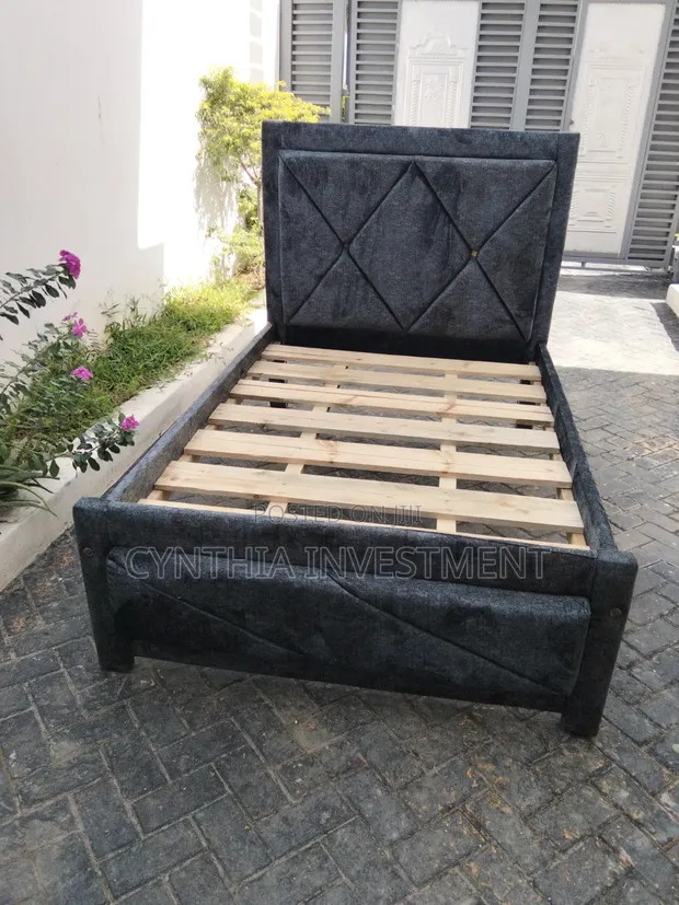Gray 4x6 Hardwood Bed Frame - 1