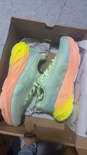 Asics Novablast 4 Running Shoes
