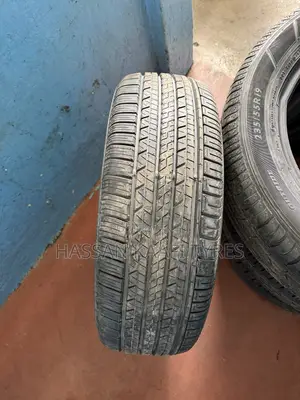 Dunlop Tyre 235/55R19